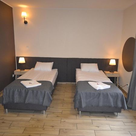 Sleepwell Apartments Legnica Exterior foto