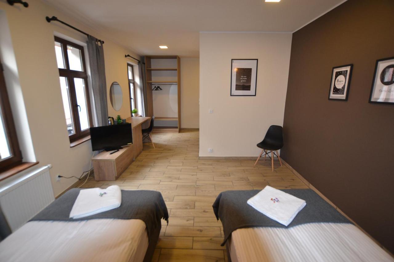 Sleepwell Apartments Legnica Exterior foto